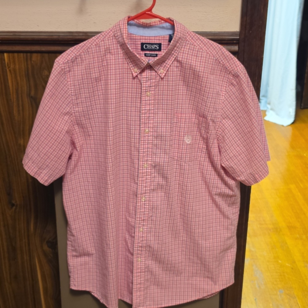 Chaps Men's XL Pink &  Blue Check Easy Care Short Sleeve Button-Up Shirt